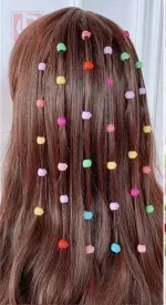 ⁦خرز لضفائر وخصل الشعر على شكل قلب مناسبة للبنات والنساء متعددة الالوان⁩ - الصورة ⁦2⁩